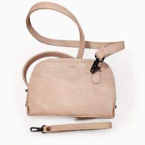 NWT! S-Q convertable crossbody bag / clutch